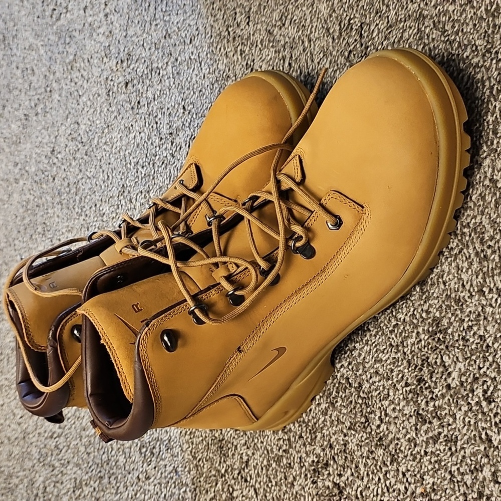 Vintage Nike Air Boots All Condition Gear